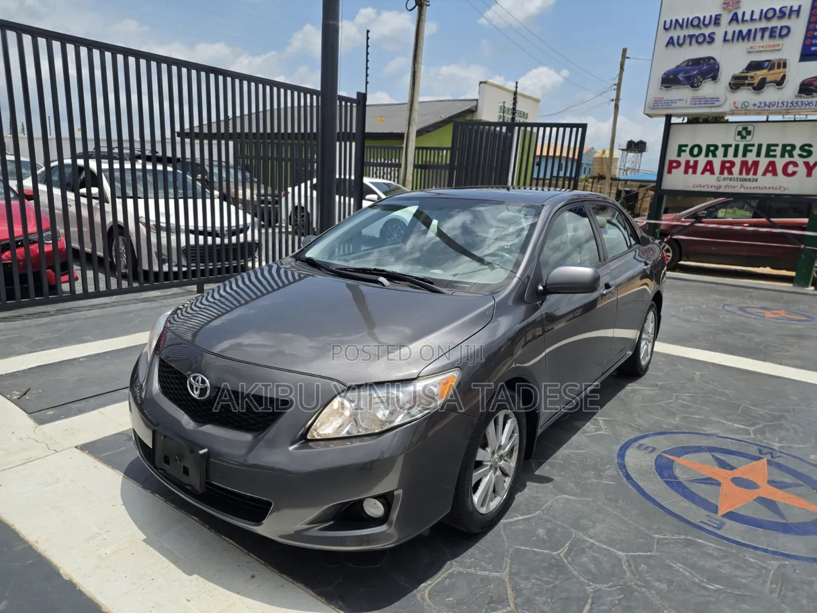 Toyota Corolla LE 4dr Sedan (1.8L 4cyl 4A) 2010 Gray