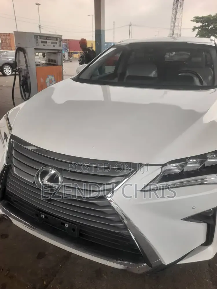 Lexus RX 2019 White