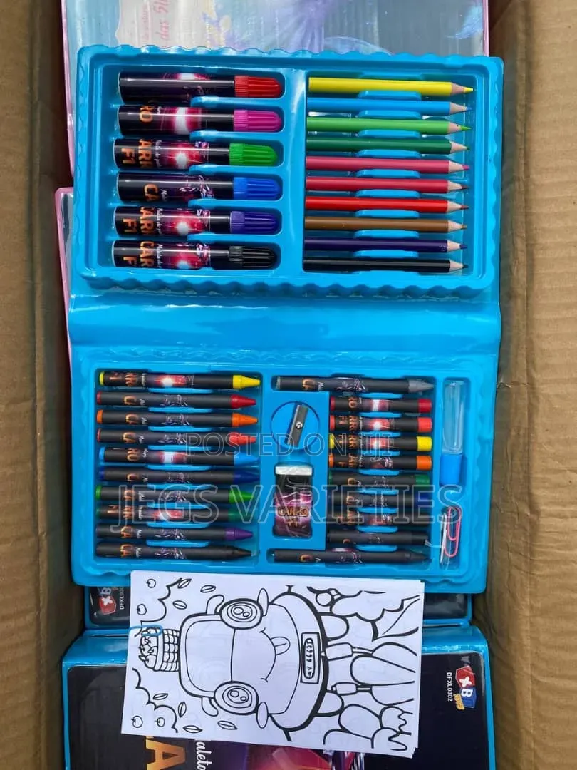 Colouring Set