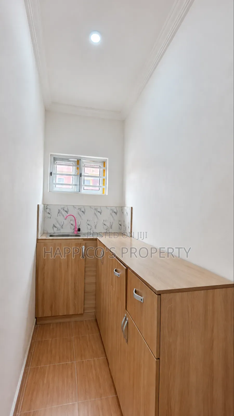 Mini Flat in Iwaya for rent