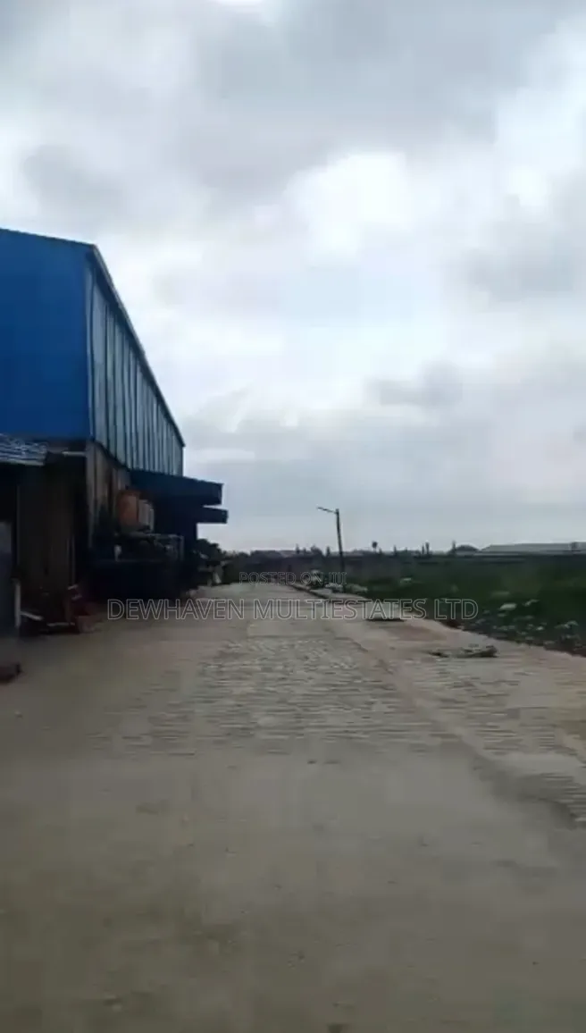 Factory Warehouse With Staff House for Sale