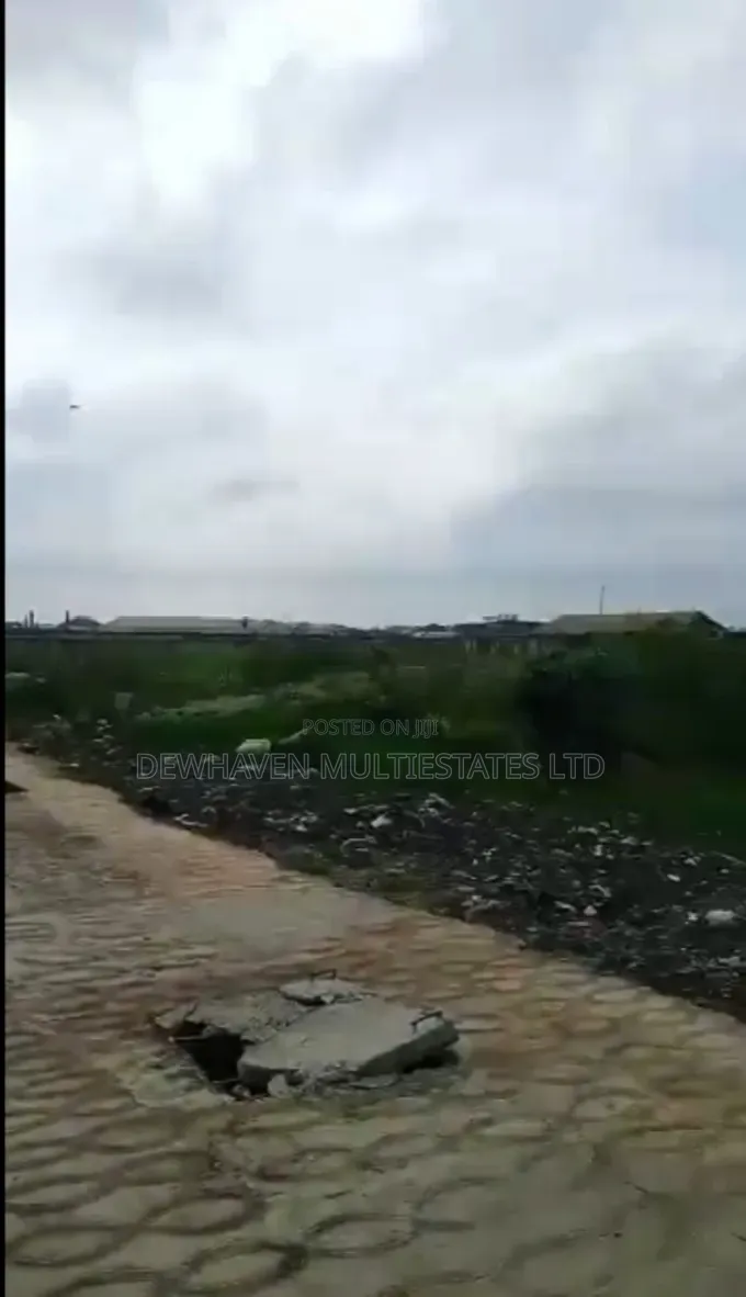 Factory Warehouse With Staff House for Sale