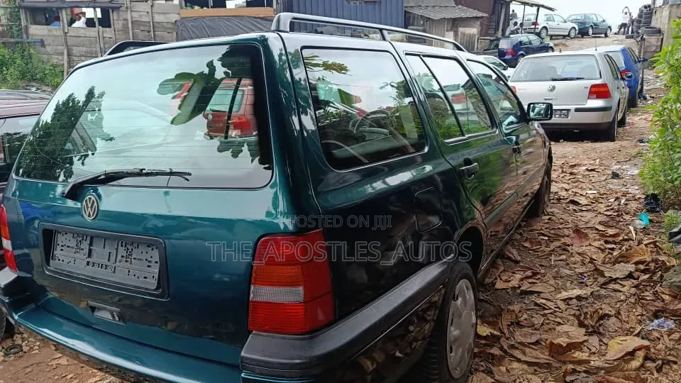 Volkswagen Golf 1999 Green