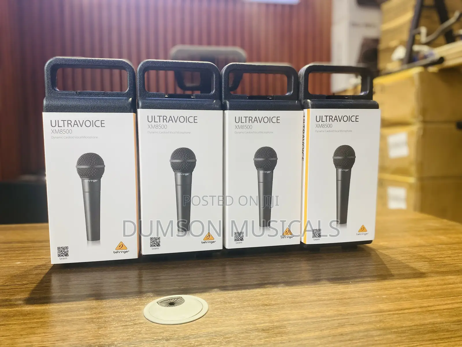Behringer XM8500 Dynamic Cardioid Vocal Microphone