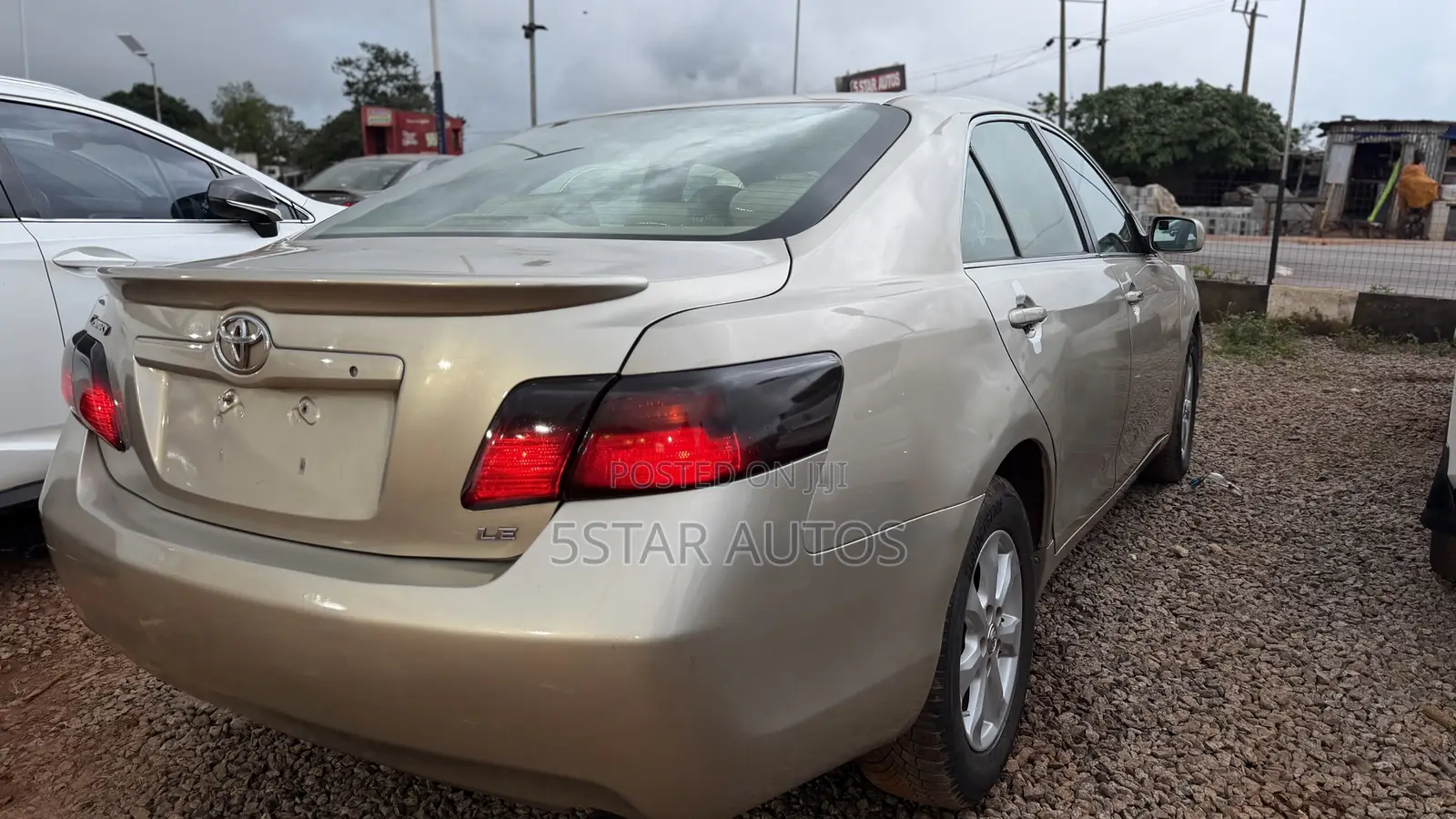 Toyota Camry LE 4dr Sedan (2.4L 4cyl 5A) 2008 Gold