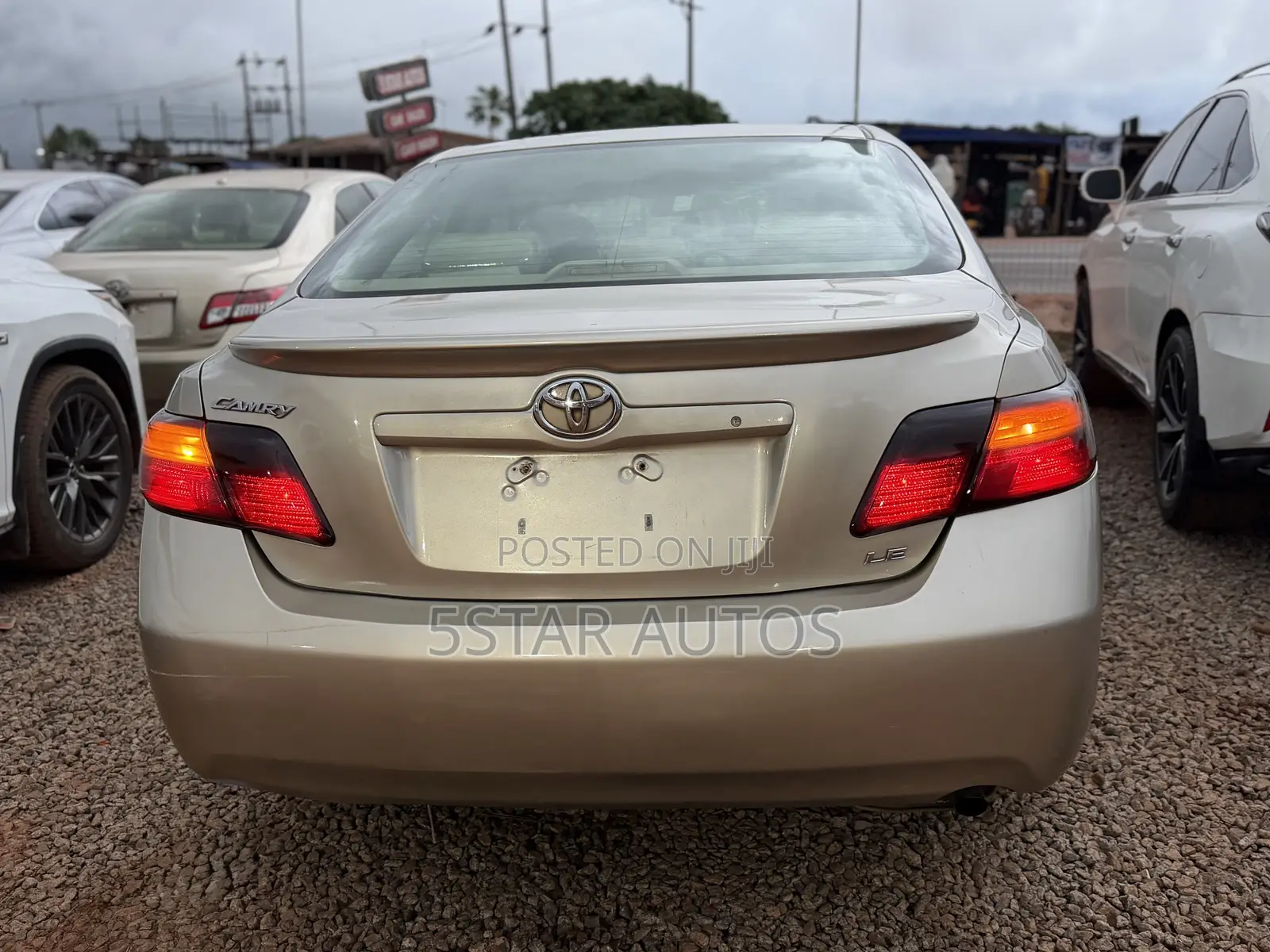 Toyota Camry LE 4dr Sedan (2.4L 4cyl 5A) 2008 Gold