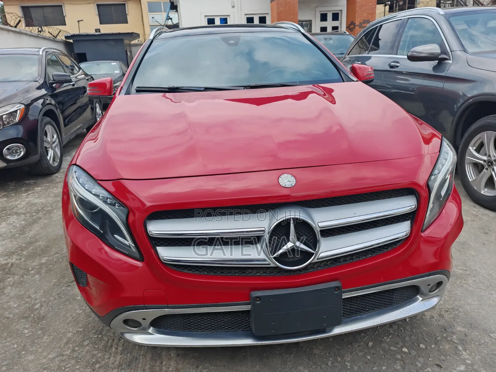 Mercedes-Benz GLA-Class 2017 Red