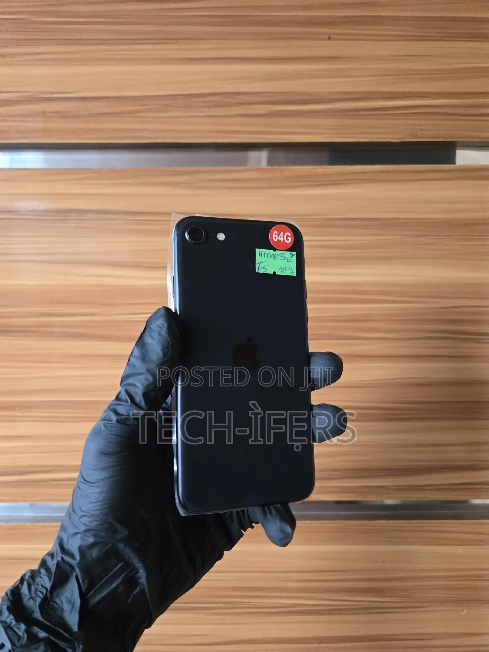 Apple iPhone SE 64 GB Black