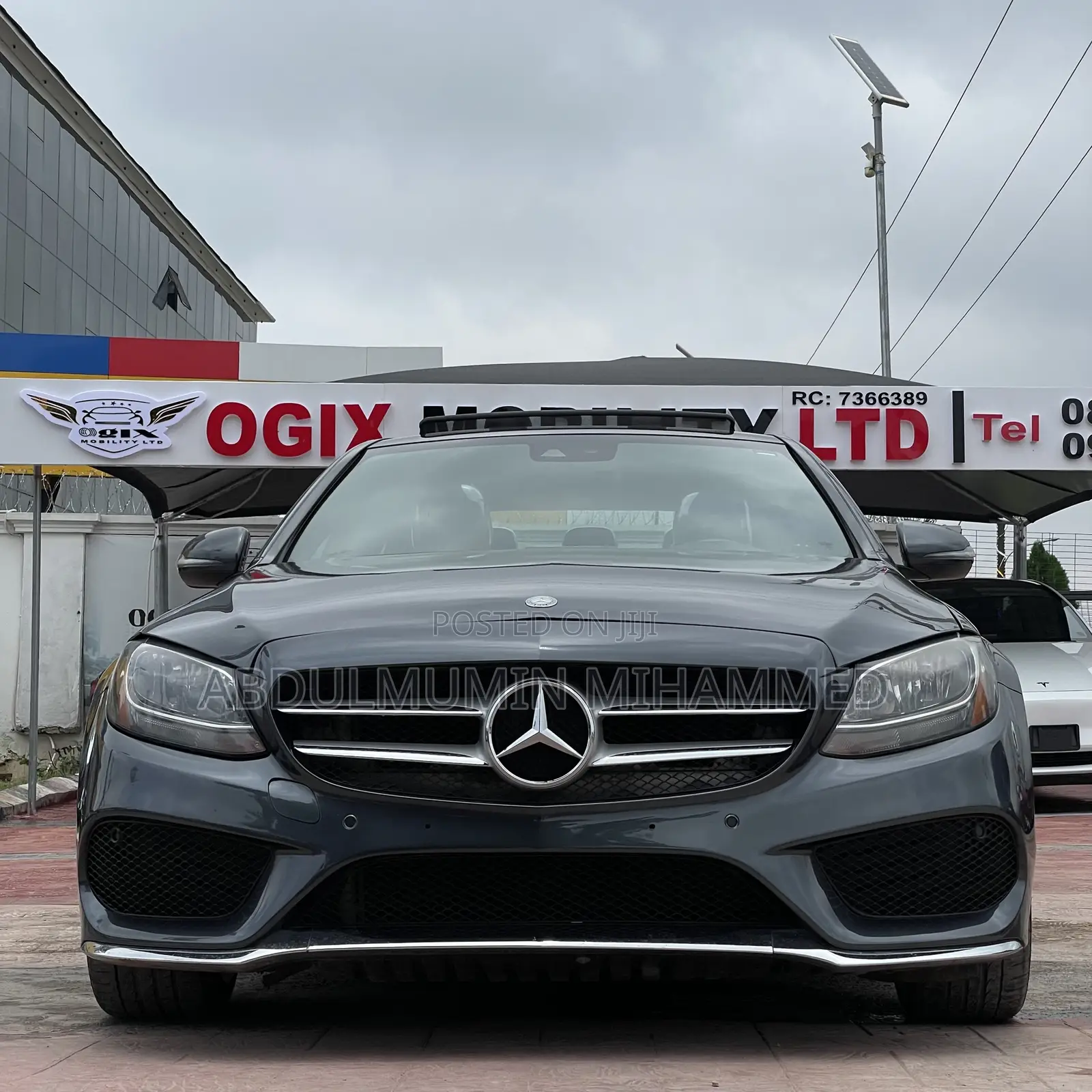 Mercedes-Benz C300 2016 Black