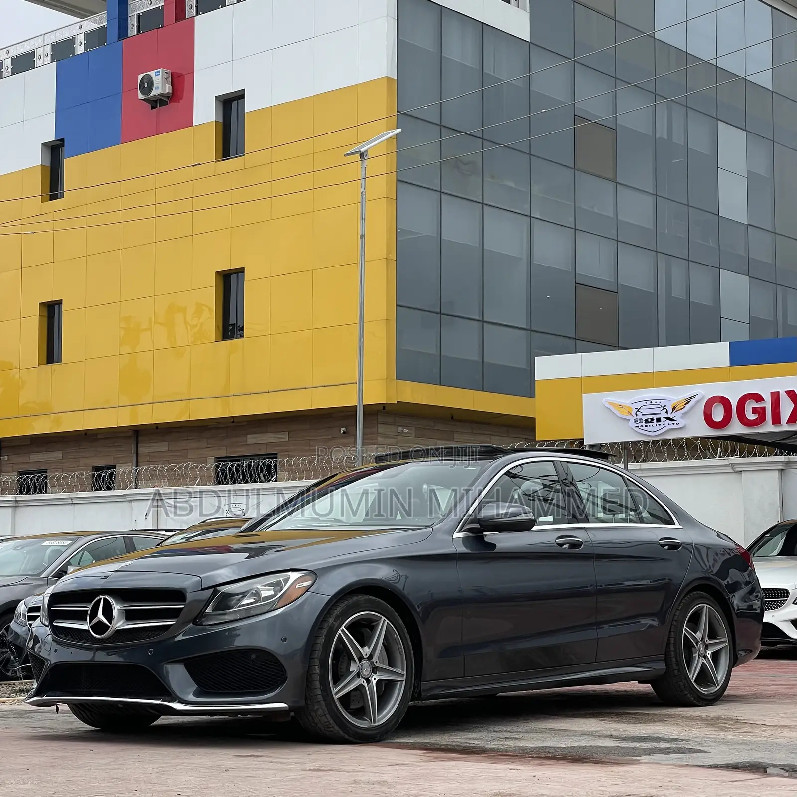 Mercedes-Benz C300 2016 Black