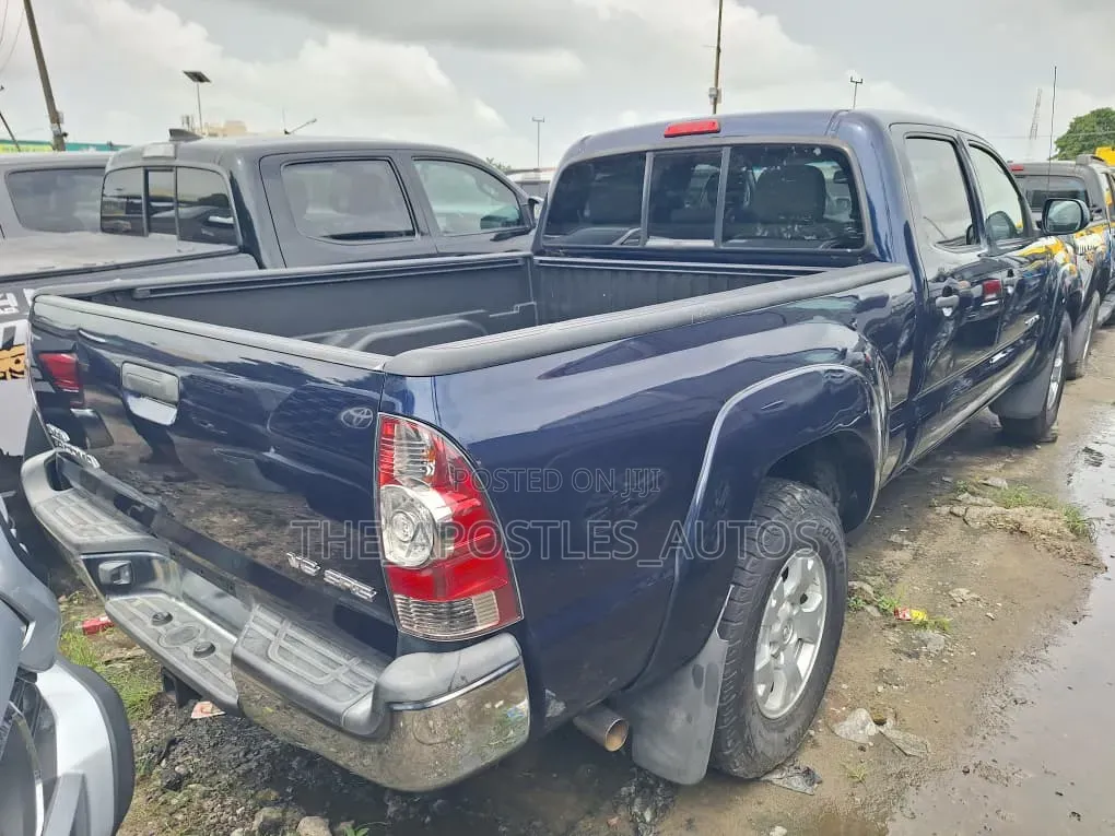 Toyota Tacoma 2014 Blue