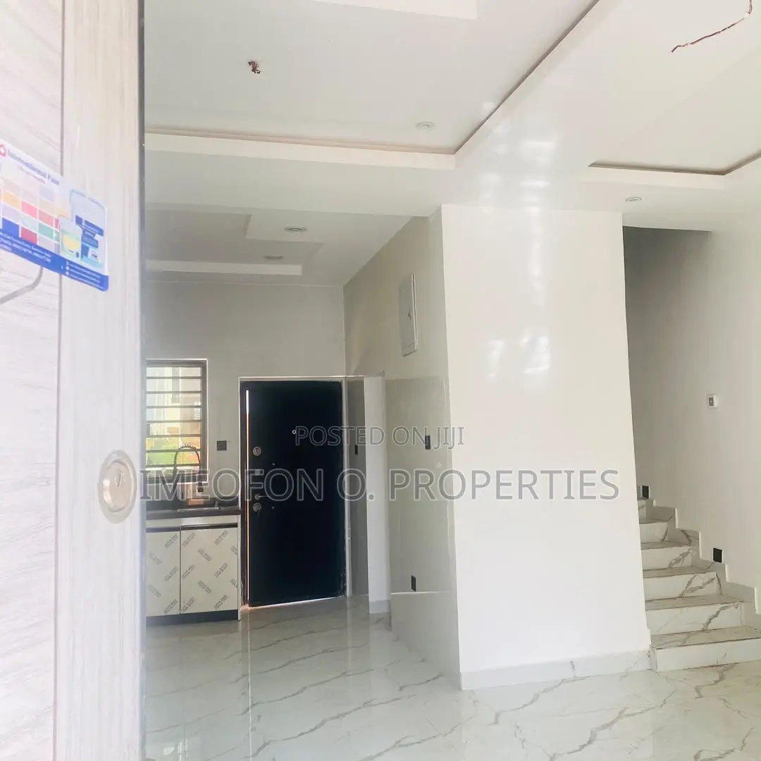 3bdrm Duplex in Kubwa for rent