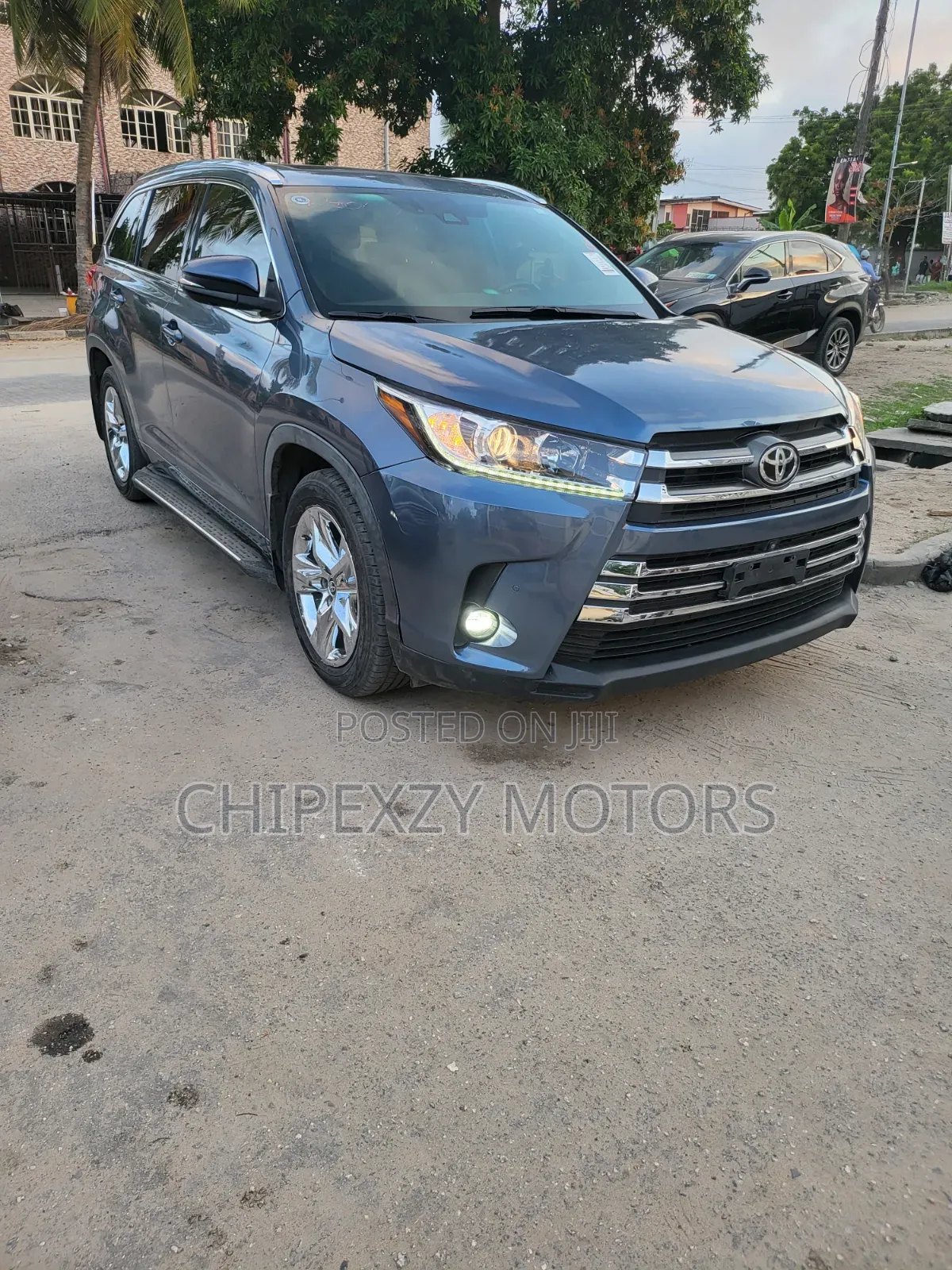 Toyota Highlander 2019 Blue