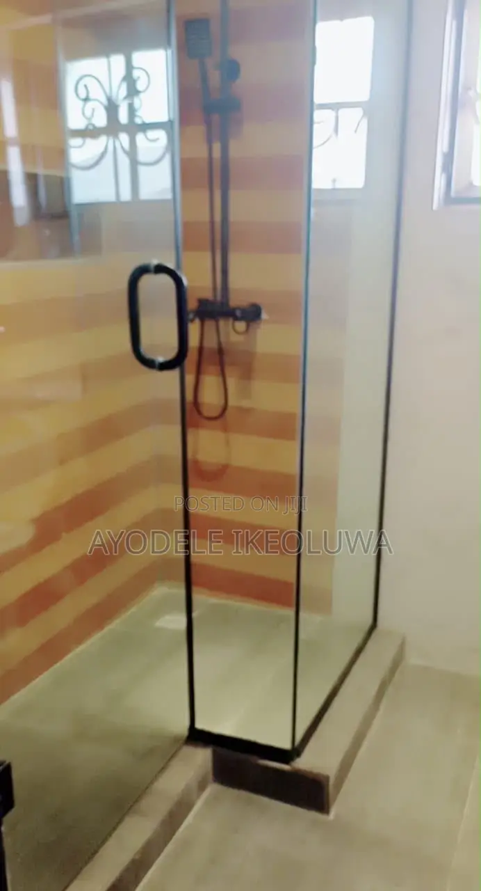 Furnished Mini Flat in Gra for rent