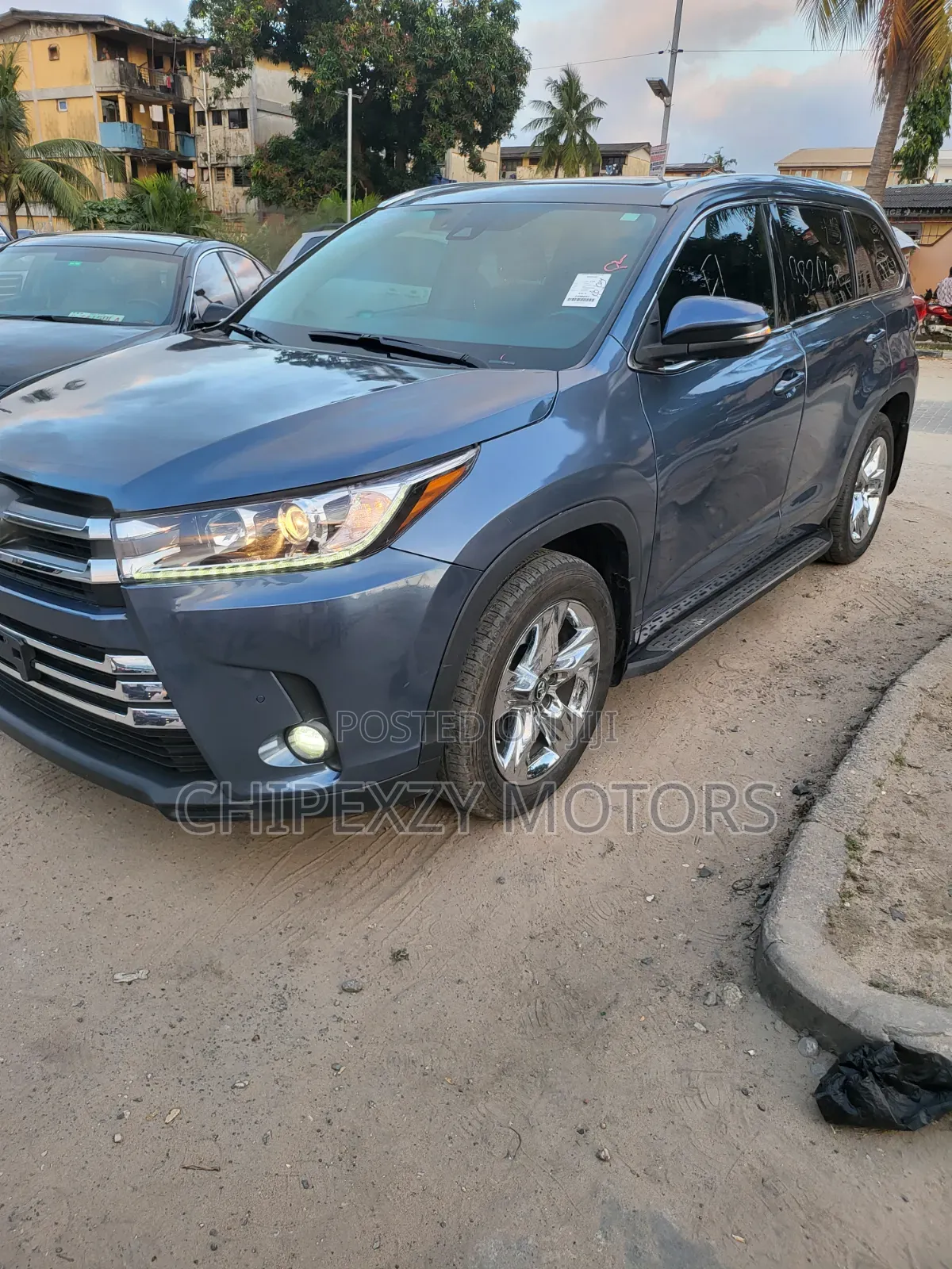 Toyota Highlander 2019 Blue