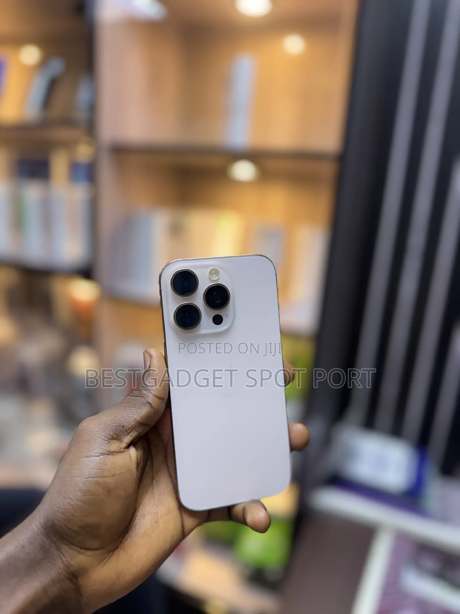Apple iPhone 16 Pro 128 GB Rose Gold