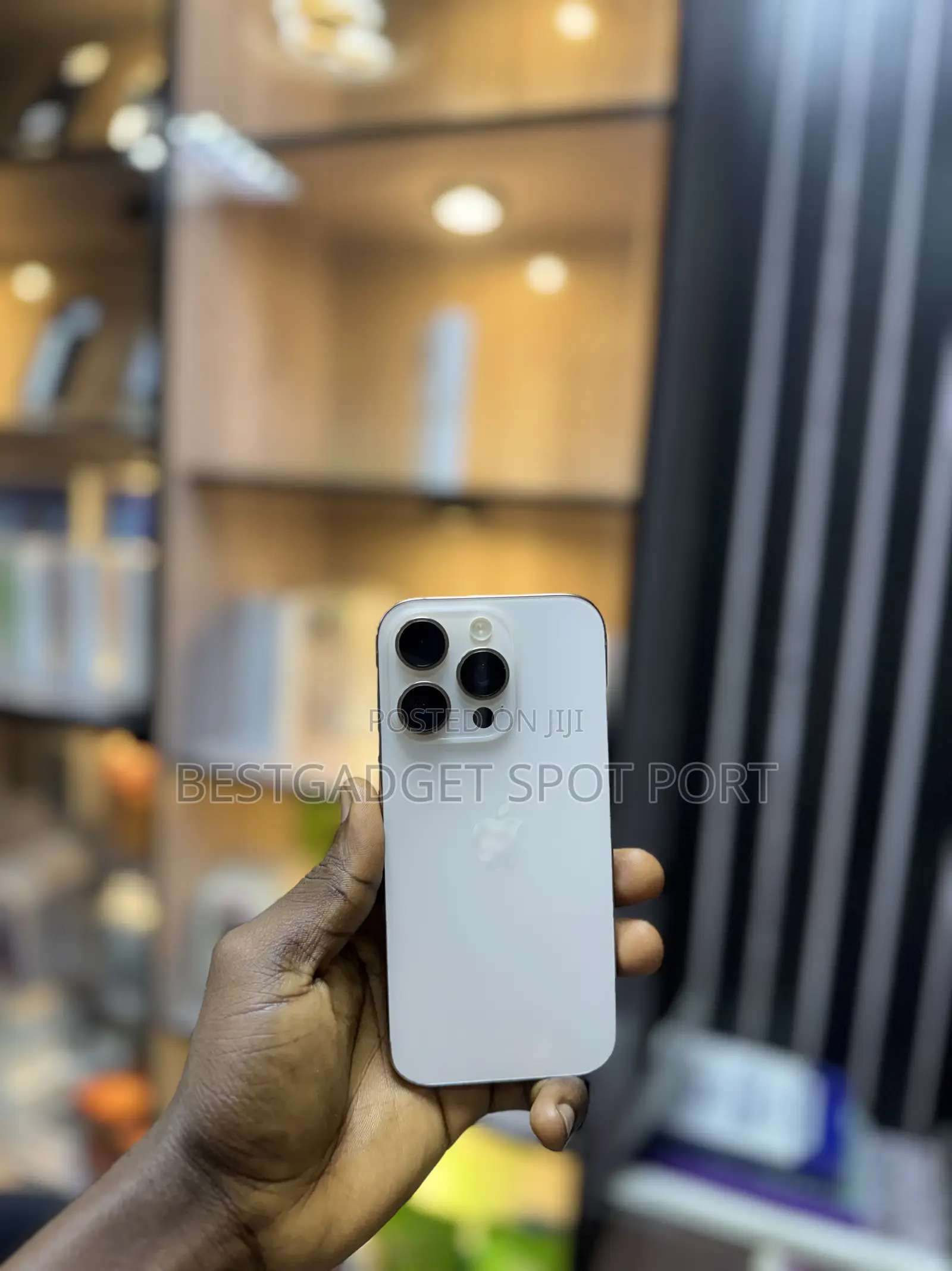 Apple iPhone 16 Pro 128 GB Rose Gold