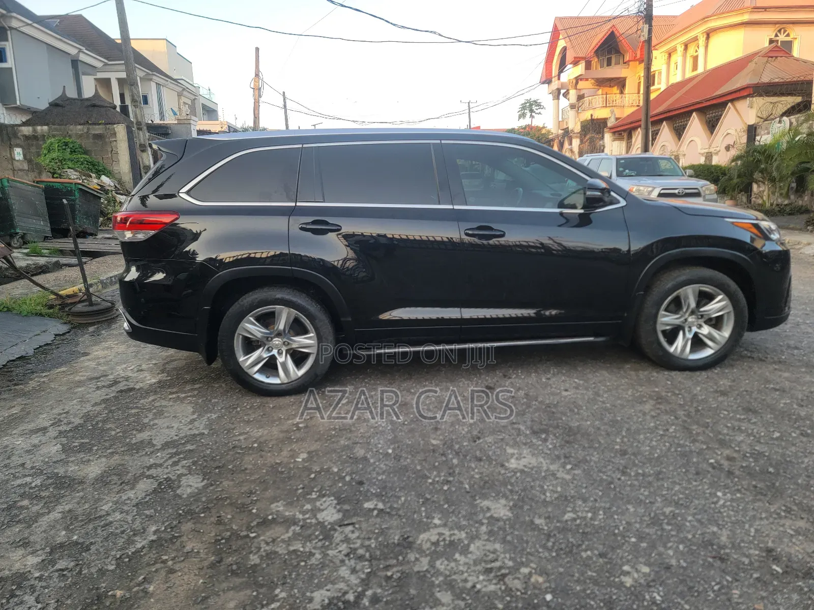 Toyota Highlander Limited Platinum 4dr SUV AWD (3.5L 6cyl 6A) 2014