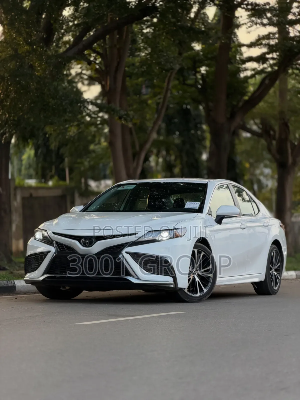 Toyota Camry 2019 White