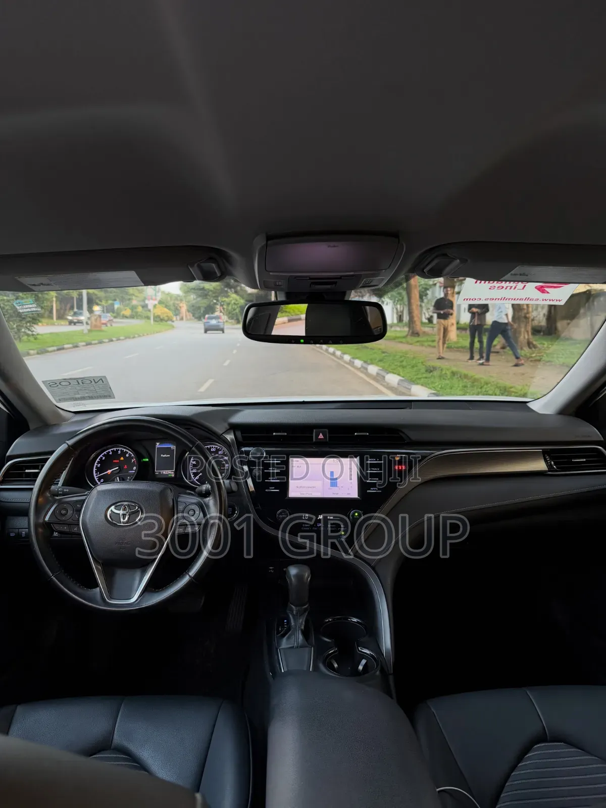 Toyota Camry 2019 White