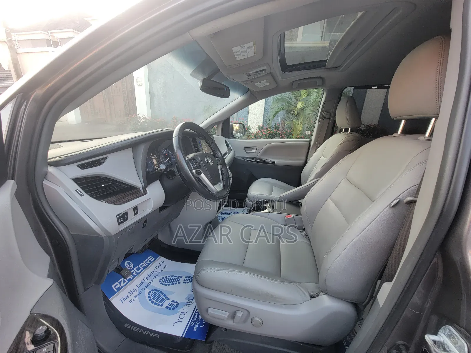 Toyota Sienna Limited Premium 7 Passenger (3.5L 6cyl 8A) 2017 Gray