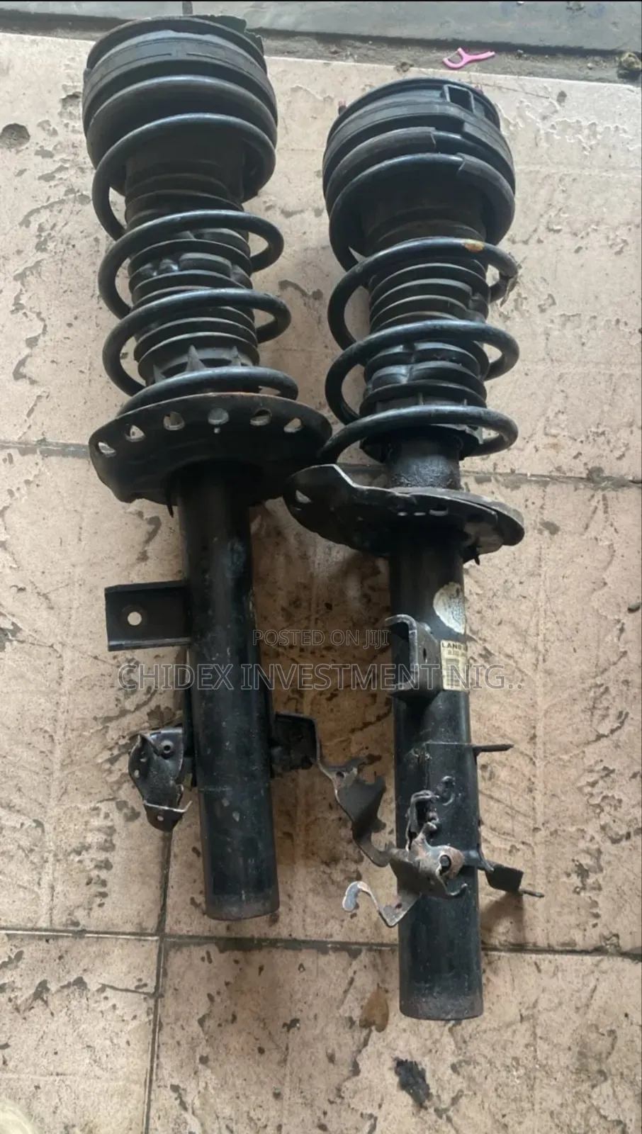 Manual Shocks for Range Rover Evogue