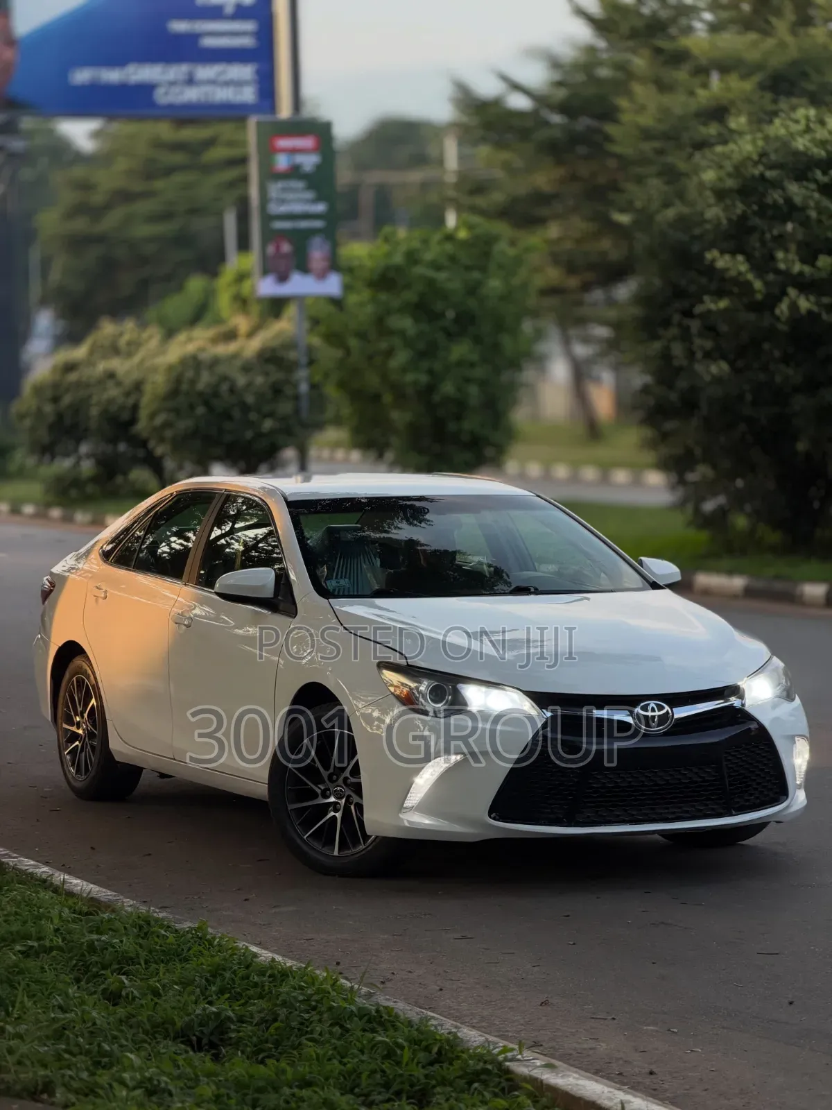 Toyota Camry 2015 White