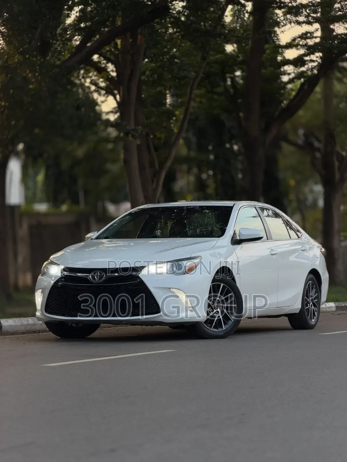 Toyota Camry 2015 White