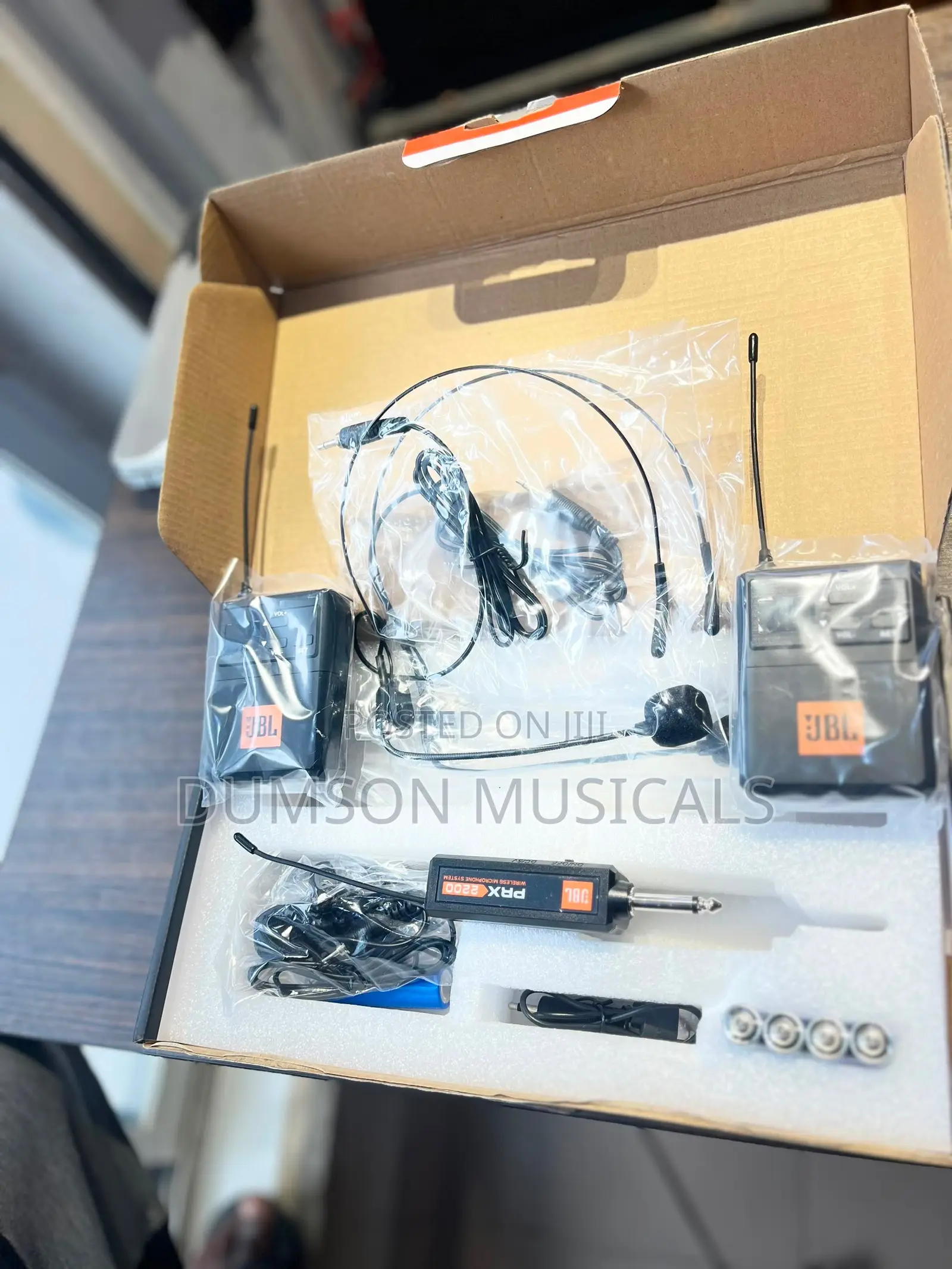 JBL PRX2200 Overhead (Headset) Lapel/Lavalier Wireless Mic System