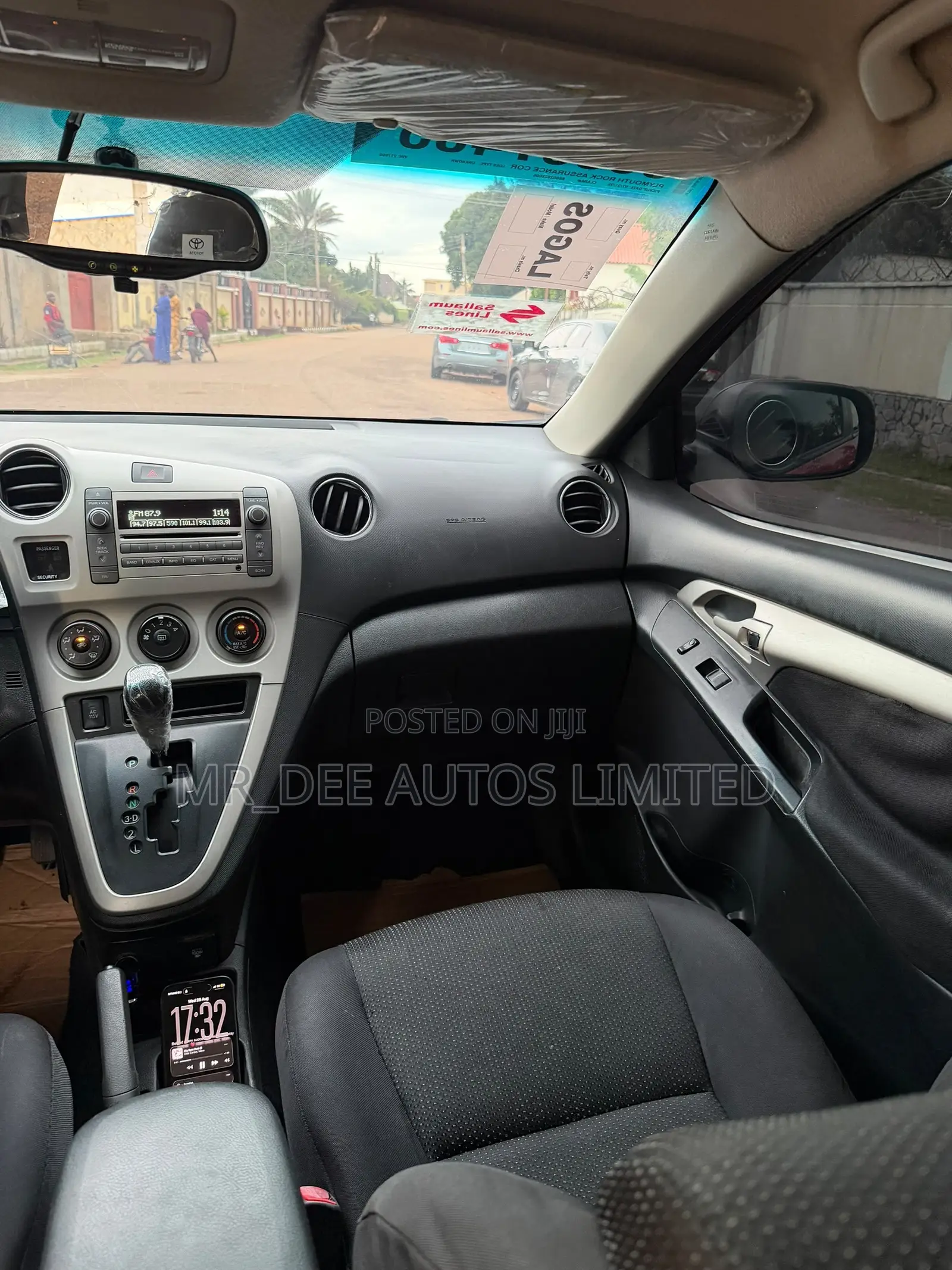 Pontiac Vibe 2009 Red