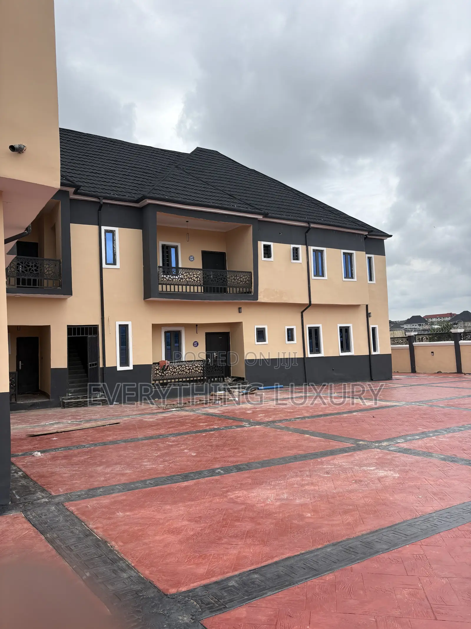 2bdrm Block of Flats in Along Jedo Estate, FHA for rent