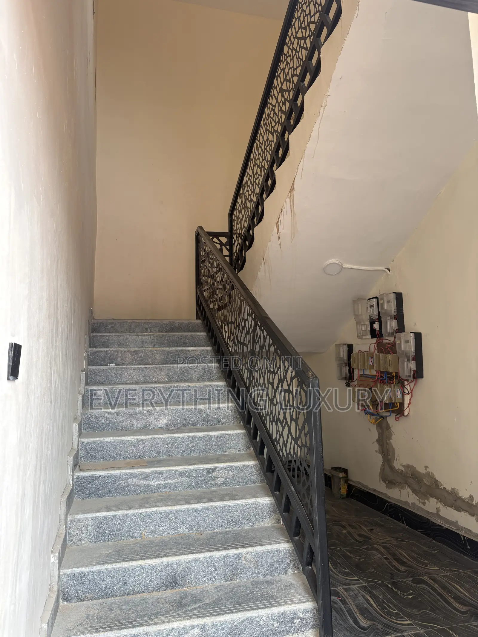 2bdrm Block of Flats in Along Jedo Estate, FHA for rent