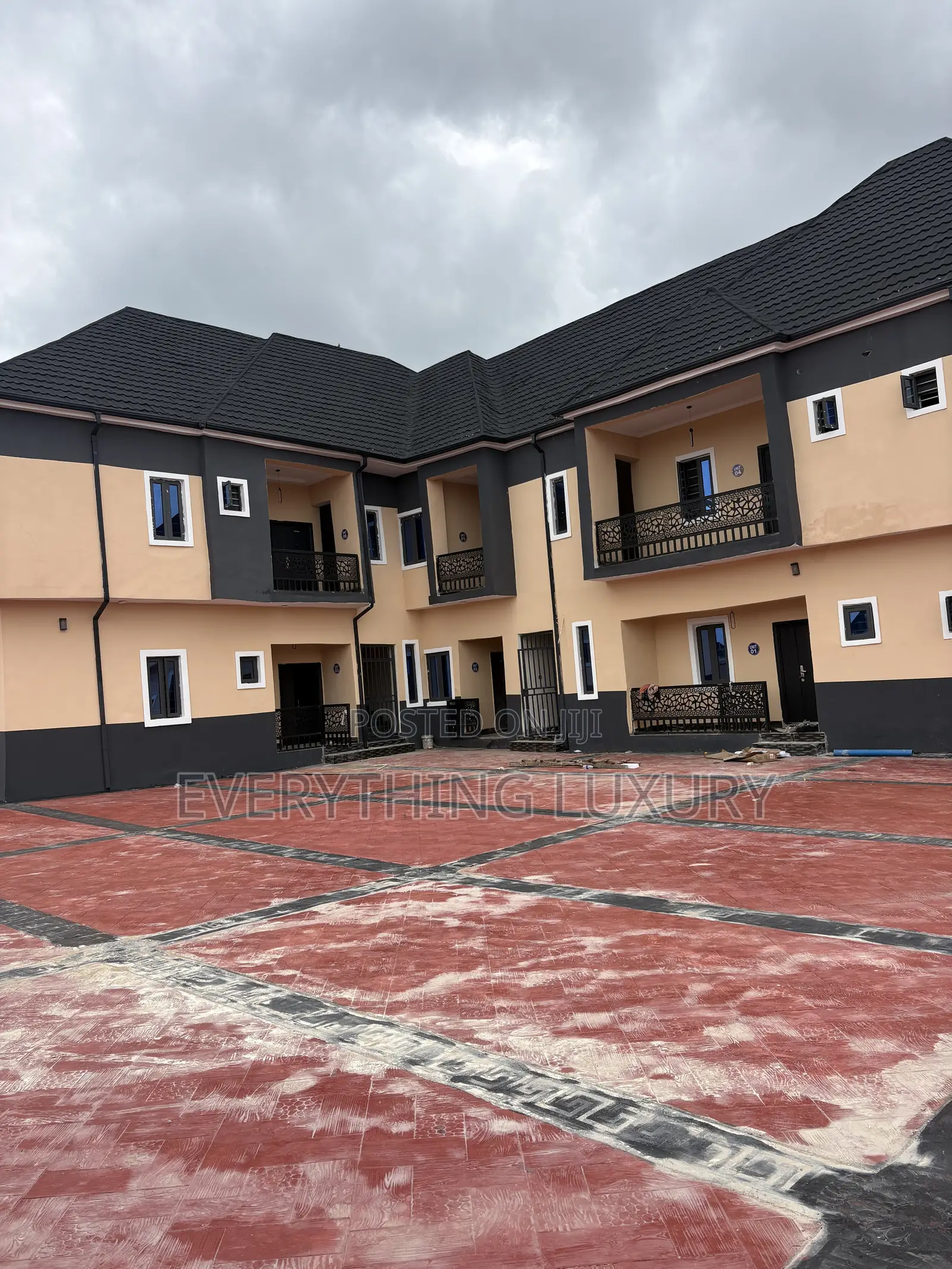 2bdrm Block of Flats in Along Jedo Estate, FHA for rent