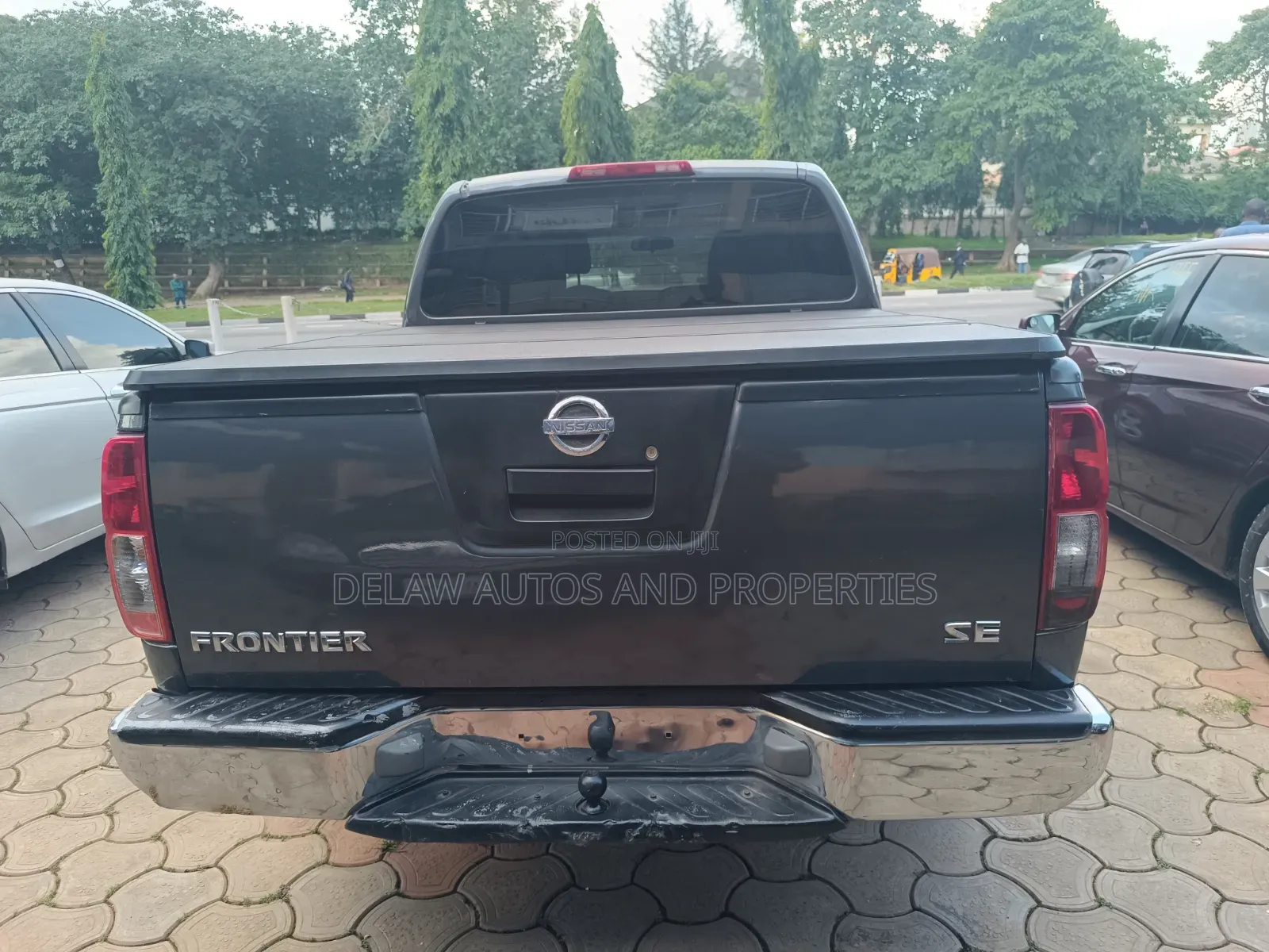 Nissan Frontier 2026 Gray