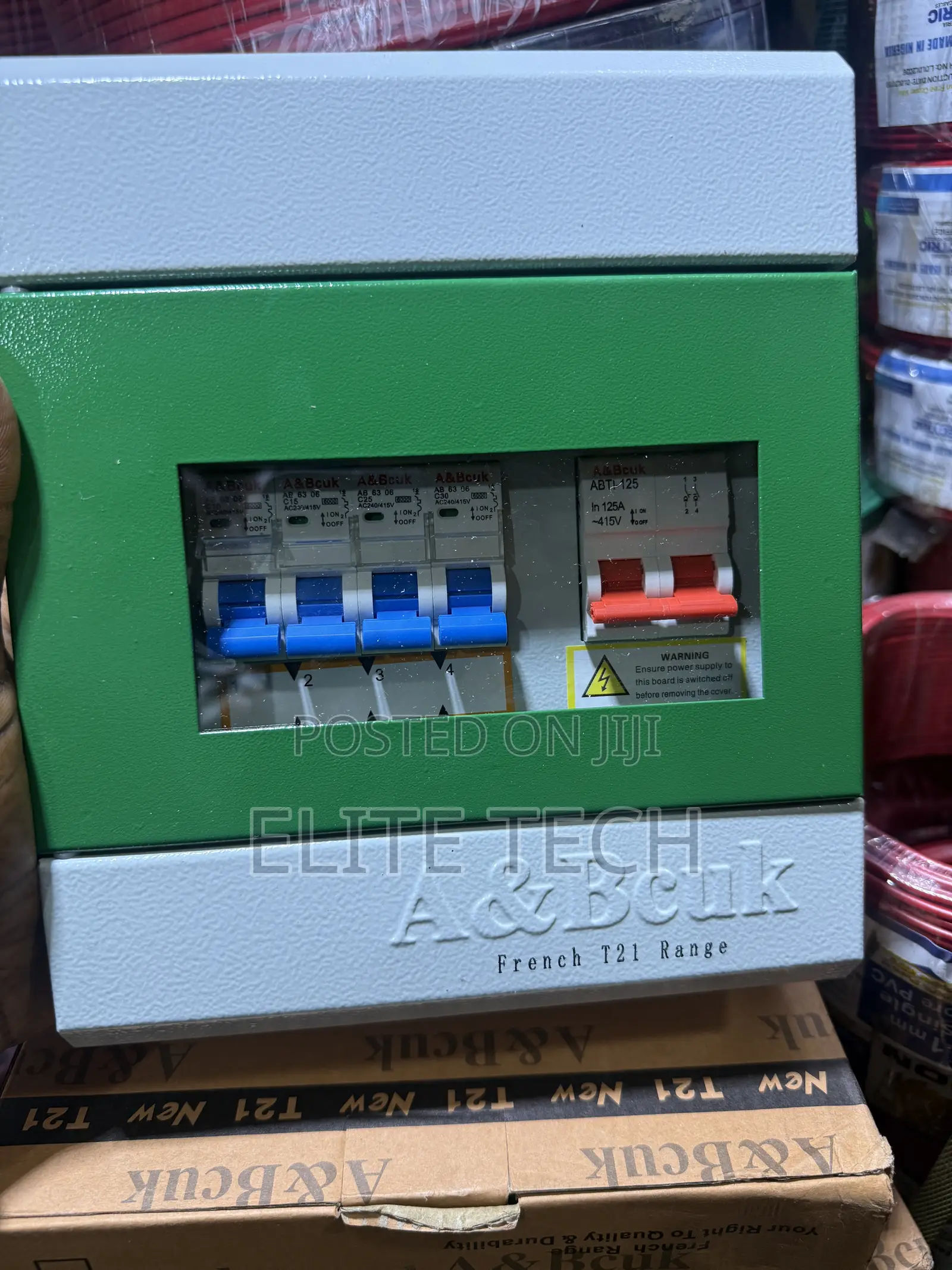 A&B D4 SPN Single Phase Distribution Board (UK Standard)