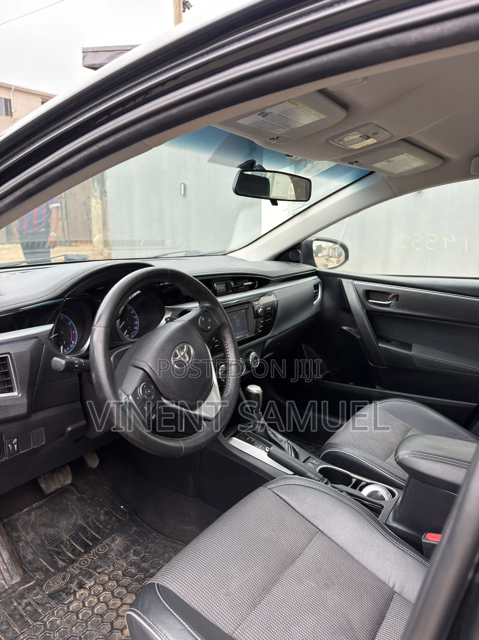 Toyota Corolla 2015 Black