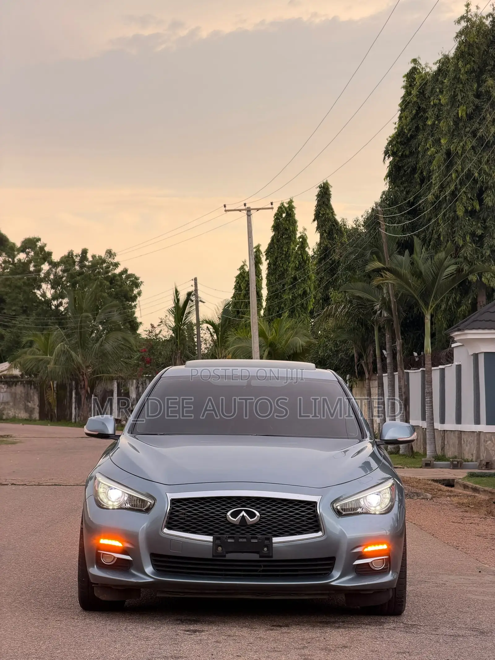Infiniti Q50 2016 Blue