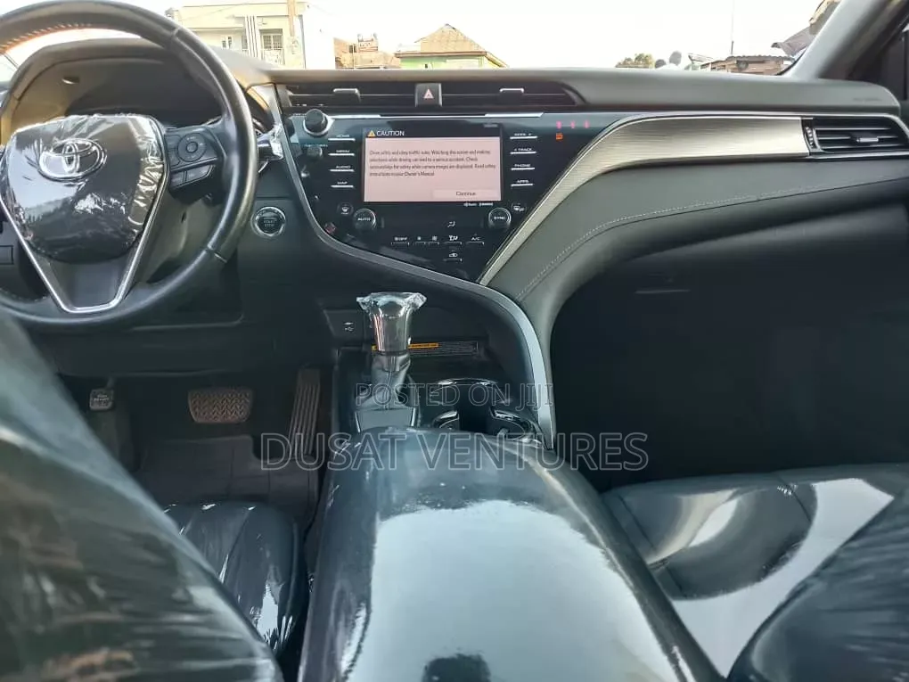Toyota Camry 2019 Blue