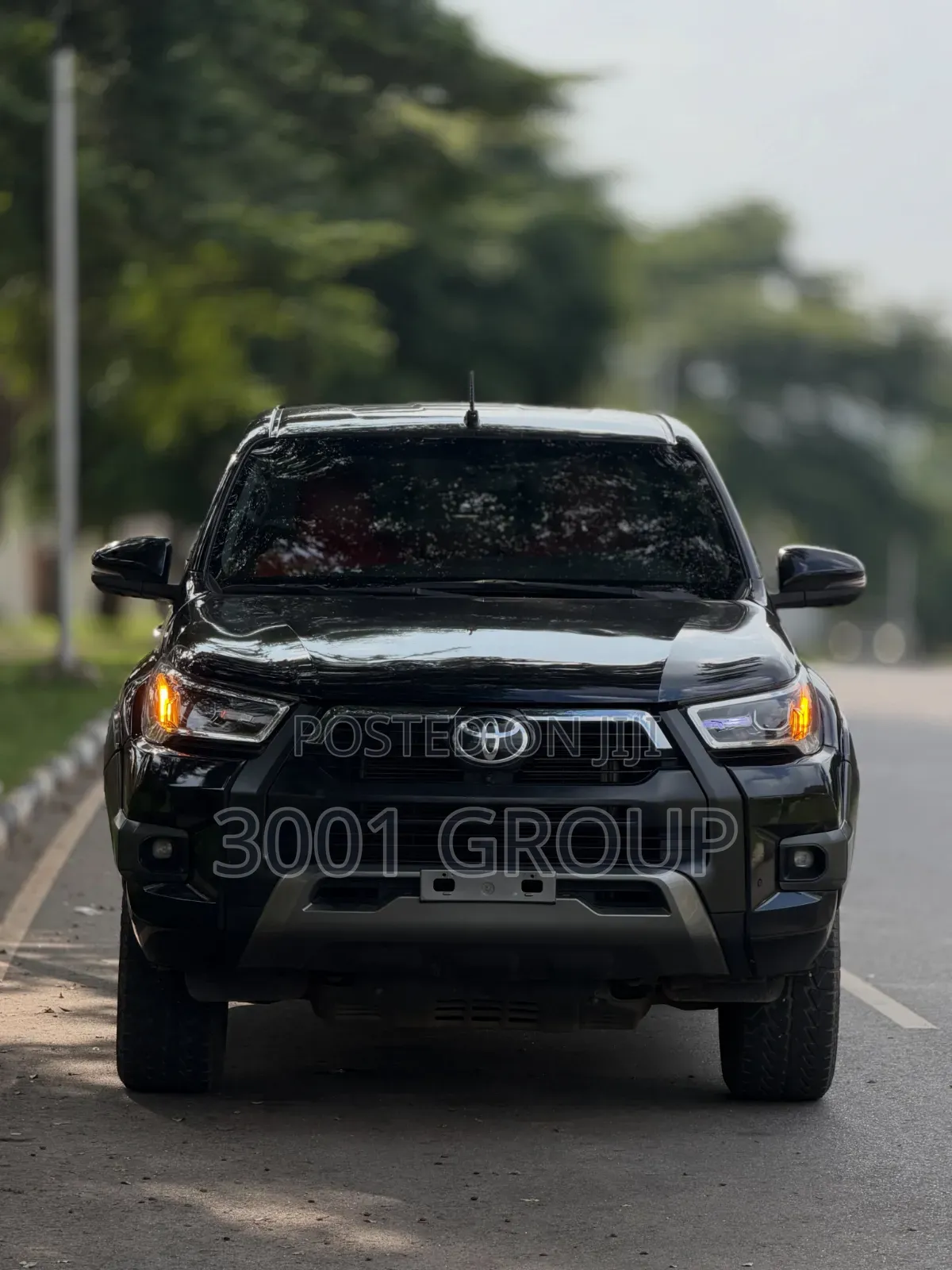 Toyota Hilux 2024 Black