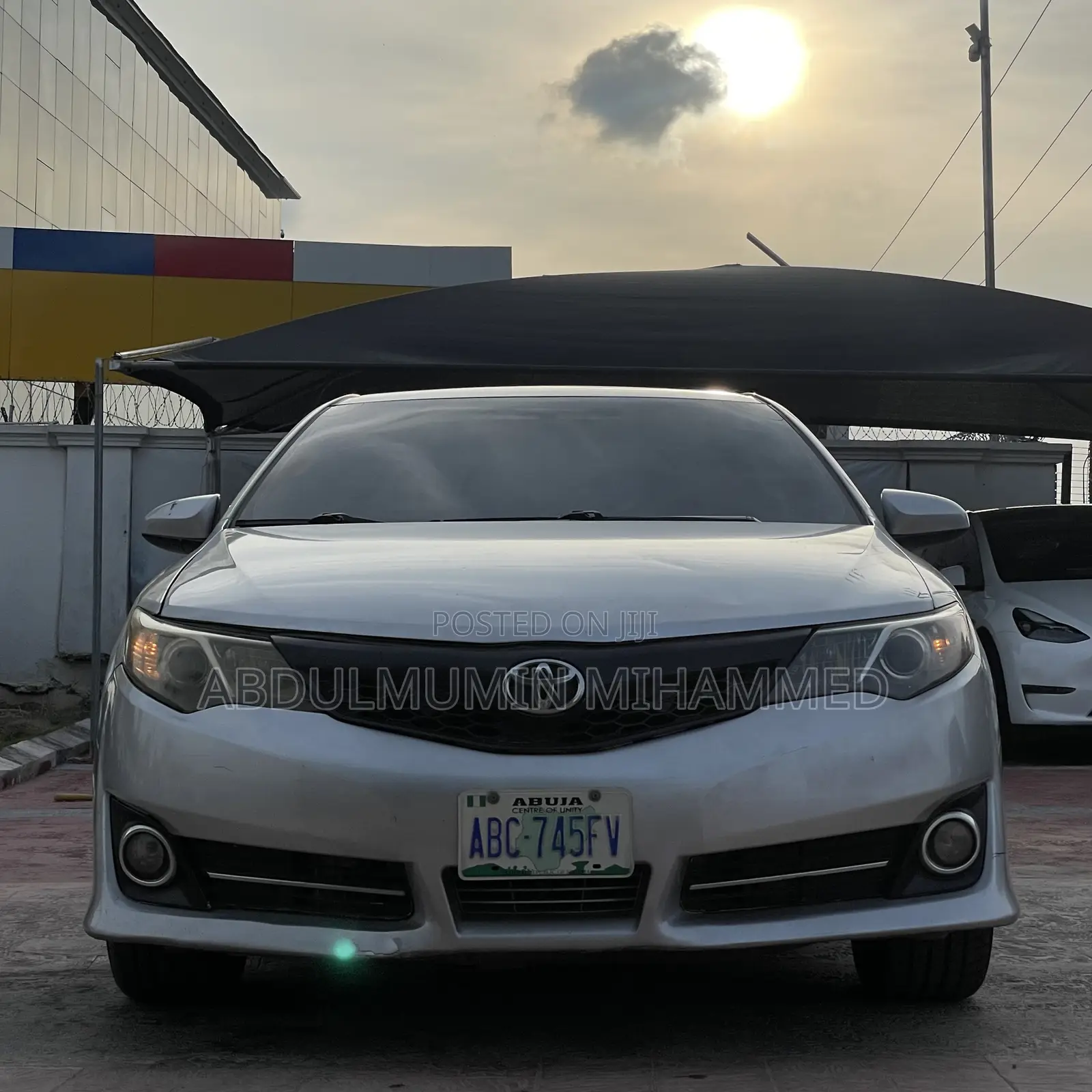Toyota Camry SE 4dr Sedan (2.5L 4cyl 6A) 2013 White