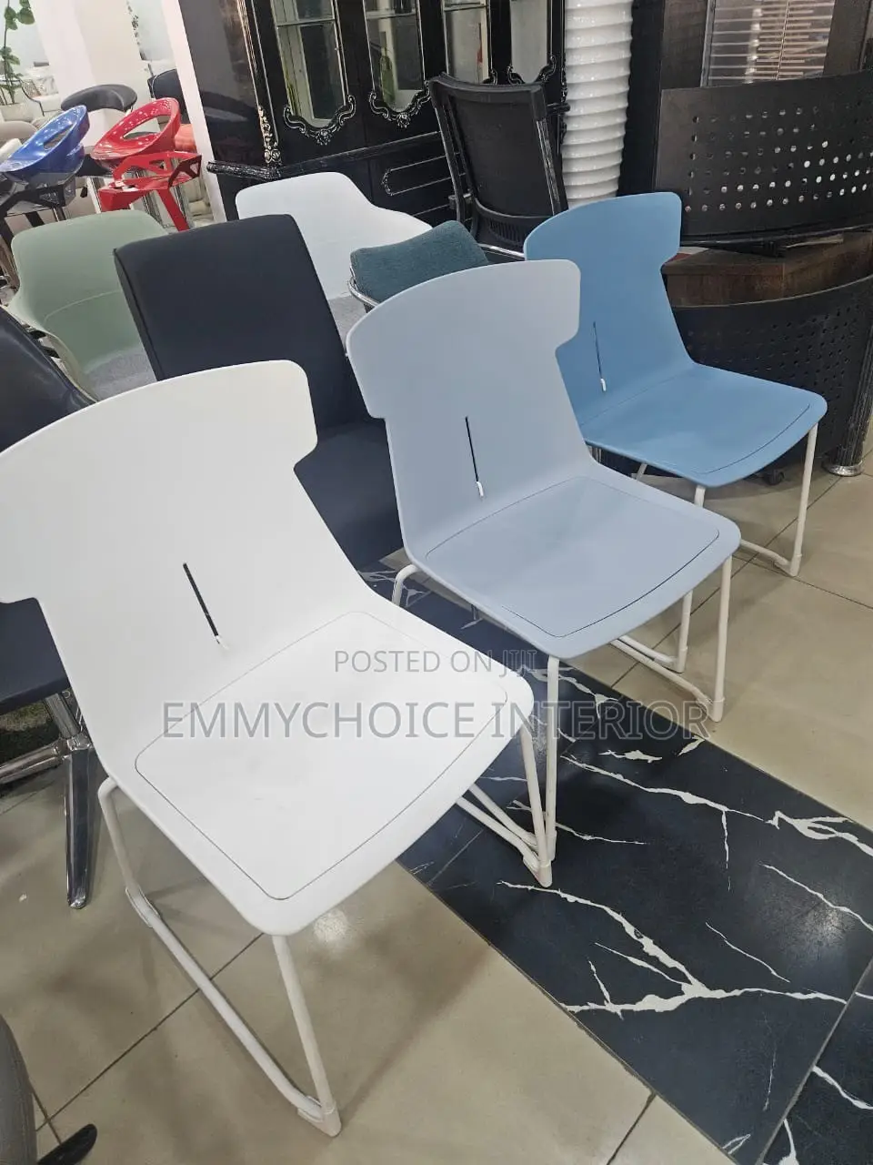 Quality Fancy Chair for Restaurant, Visitors, and Meeting