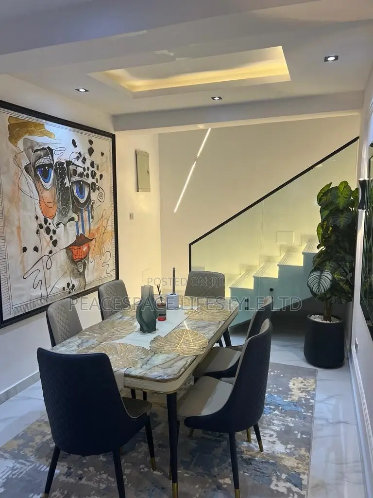 Lovely 3 Bedroom Apartment Banana Island