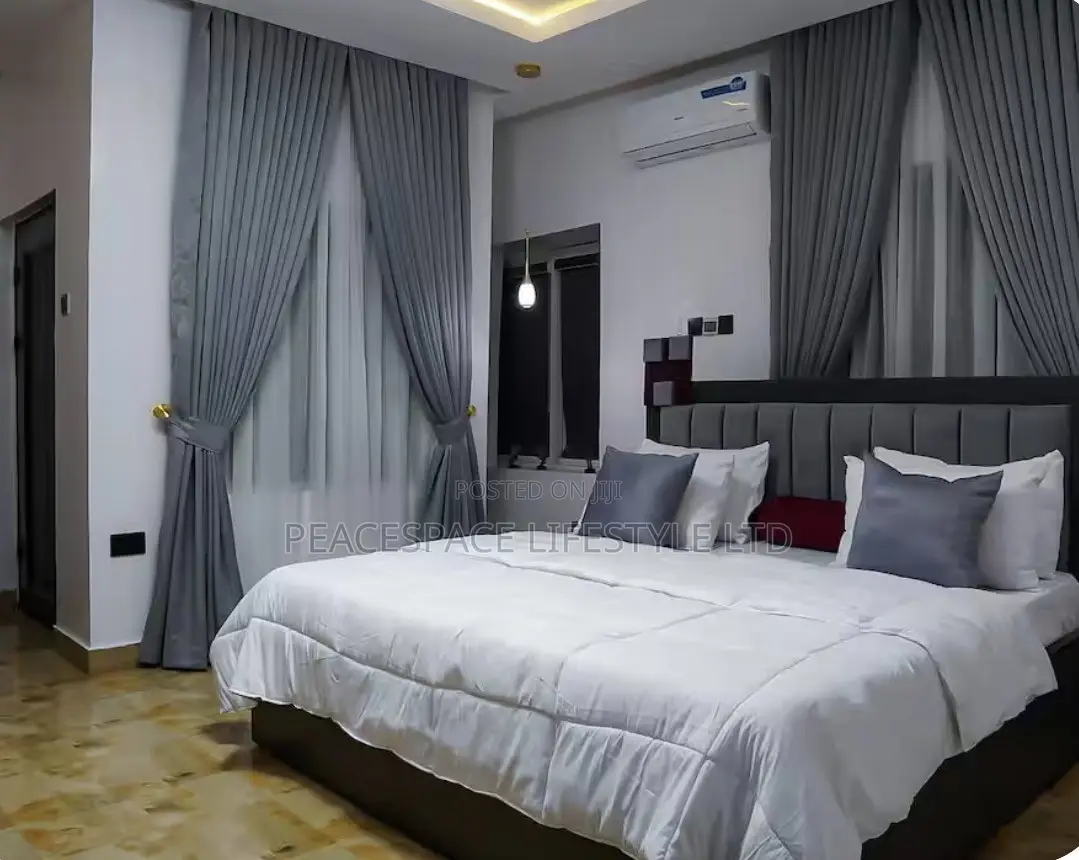 Smart 4 Bedroom Apartment Surulere