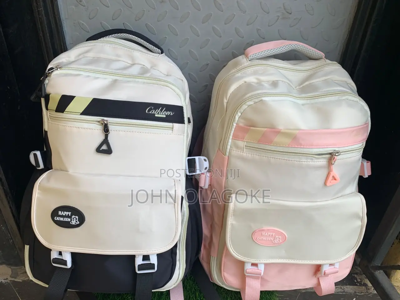 Buckle Stock School Bag