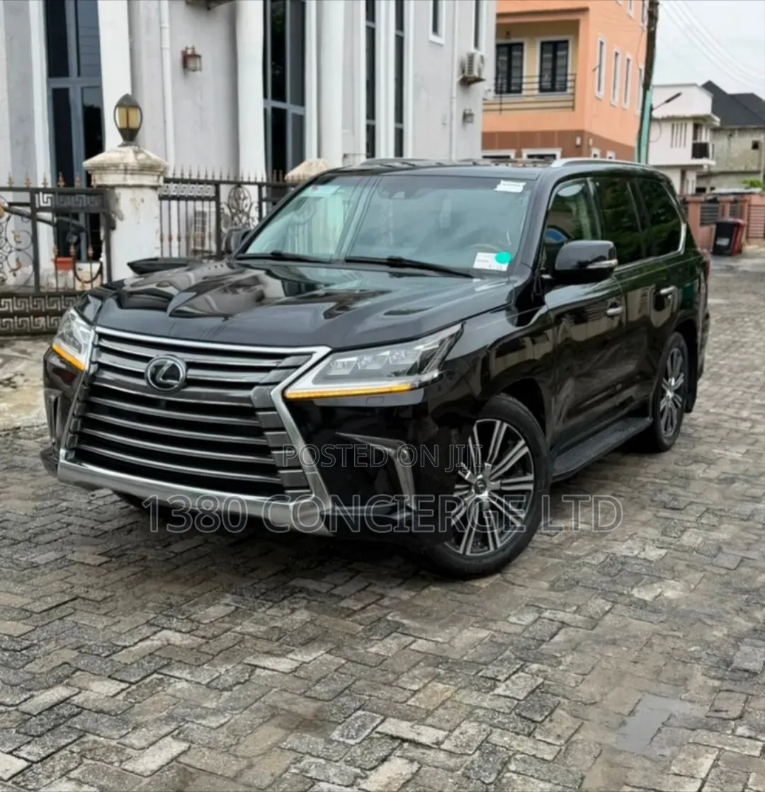 Lexus LX 2018 Black