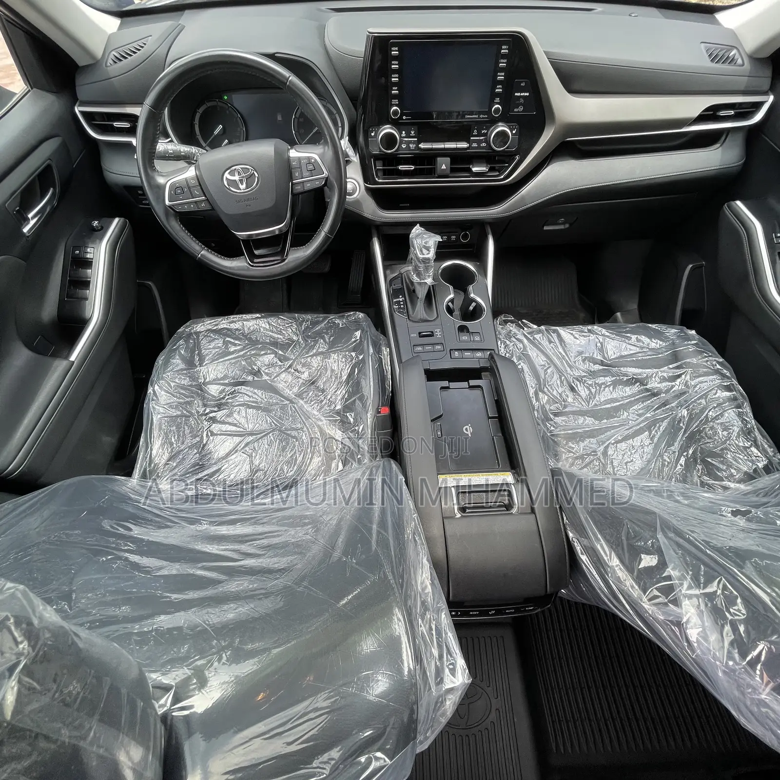 Toyota Highlander XLE 2021 Silver