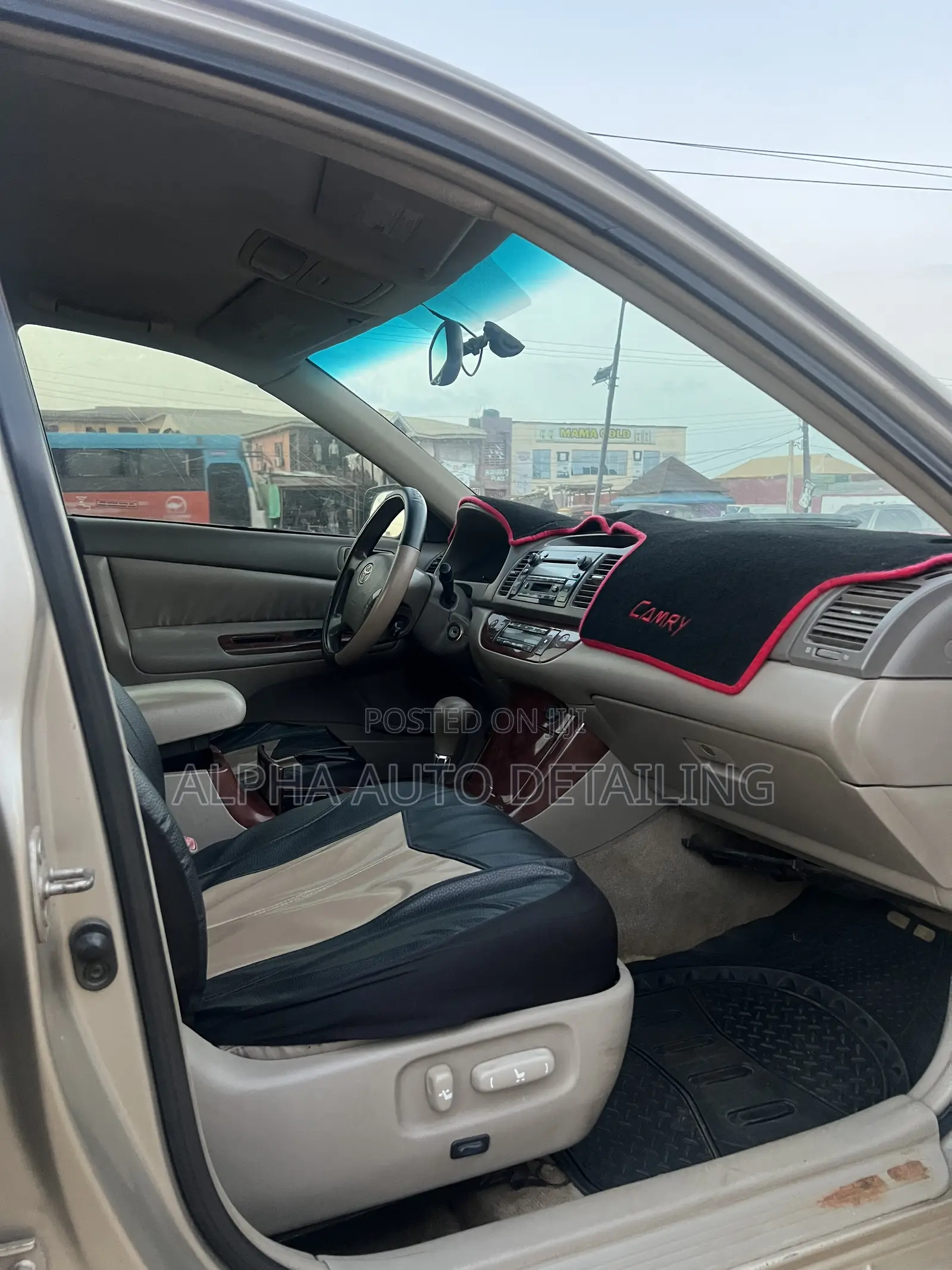 Toyota Camry 2005 Gold