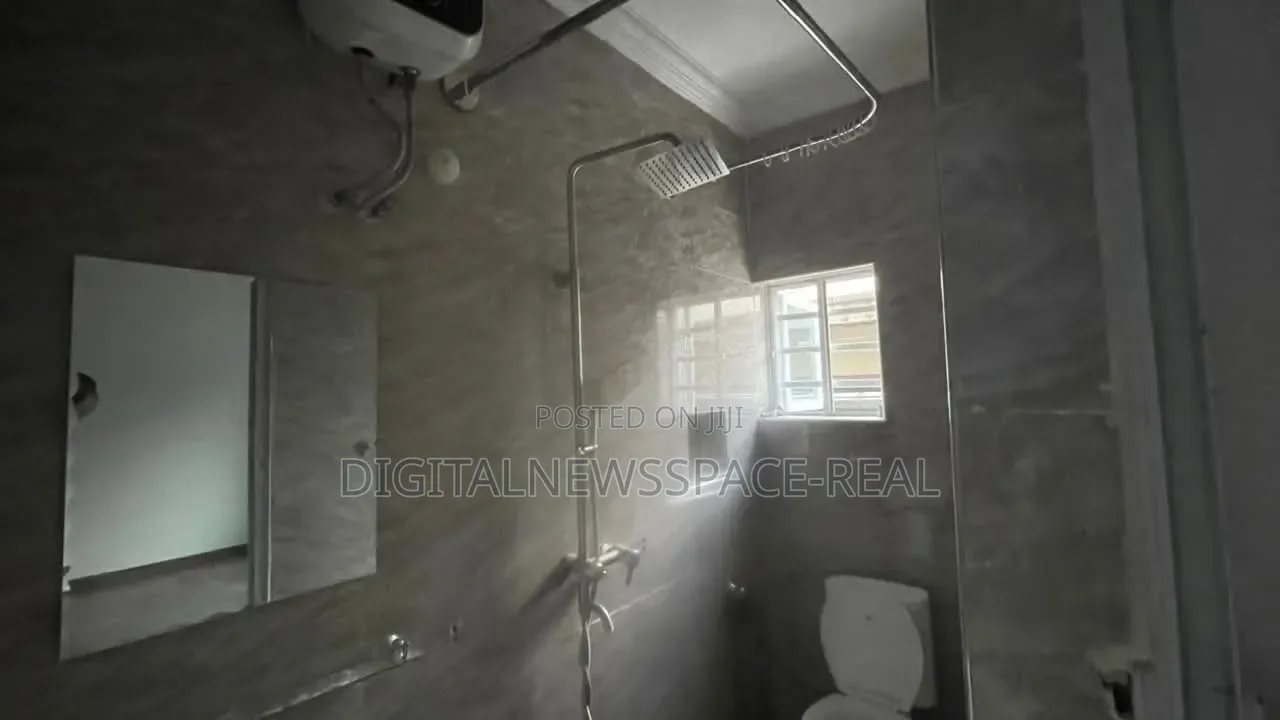 Furnished 2bdrm Apartment in Ogunfayo,, Awoyaya for rent