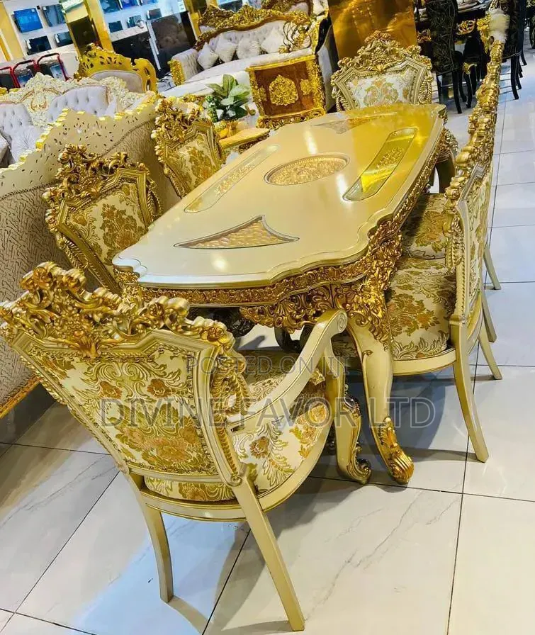Royal Dining in 6 Seaters