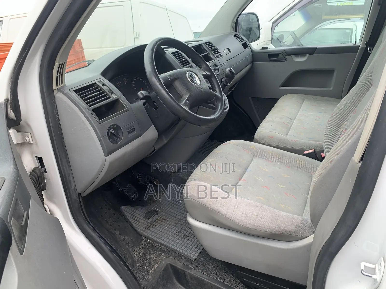 Volkswagen Transporter 2012 White